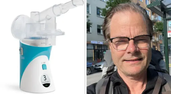 En man med glasögon och en inhalator. Detta kan vara en del av lungfibros behandling.