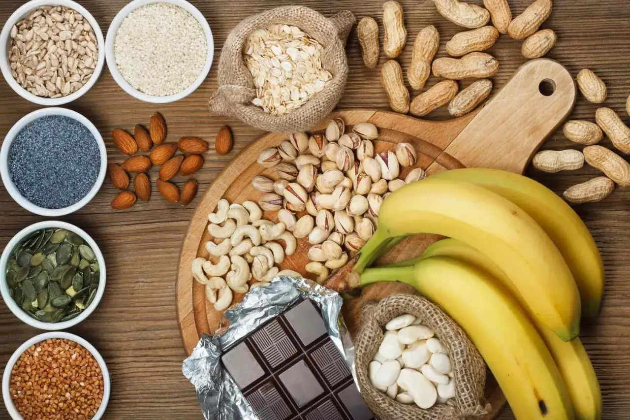 Bananer, n&ouml;tter, fr&ouml;n, choklad och havregryn &ndash; bra k&auml;llor f&ouml;r att undvika magnesiumbrist.